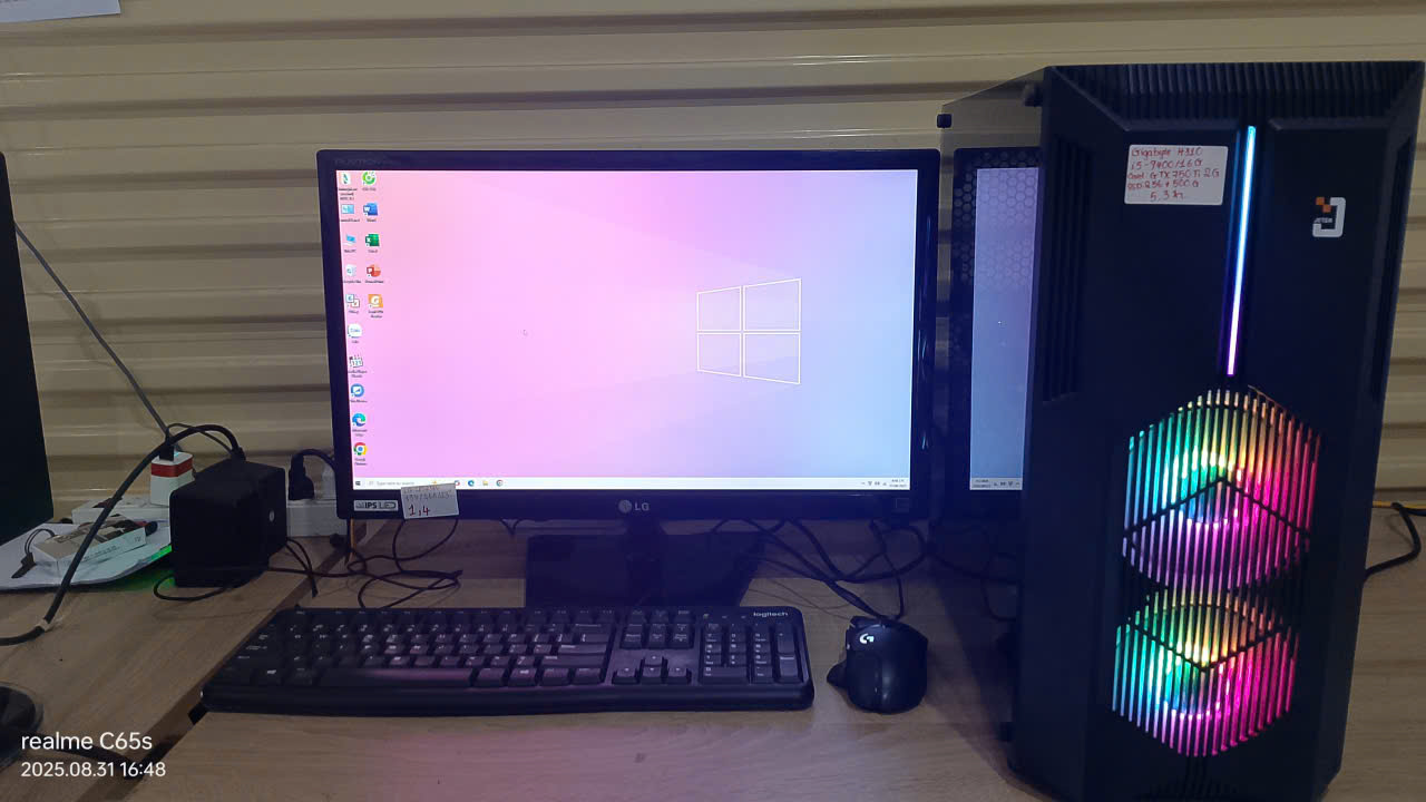 z6964012502727_409fed506e8511747a1803002b332b5b